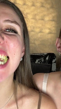 Une sans capote taquine en POV