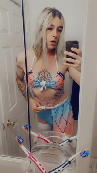 CarmenMelatonin: セクシーな水着ふしだらな女