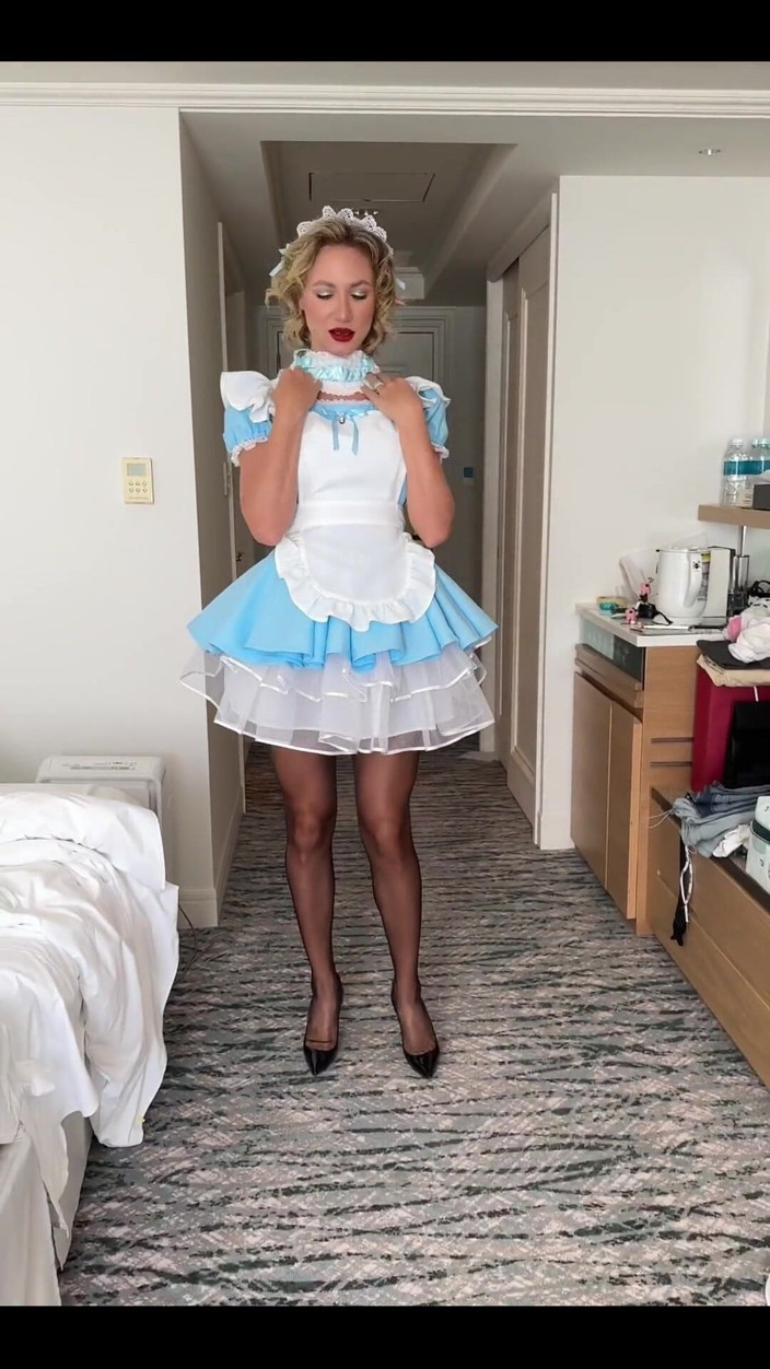 Angel The Dreamgirl: My New Maid Dress