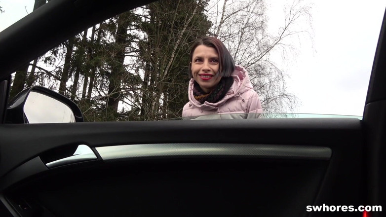 Swhores: Nasty Street dziwka degustacja świeżej spermy przez Swhores