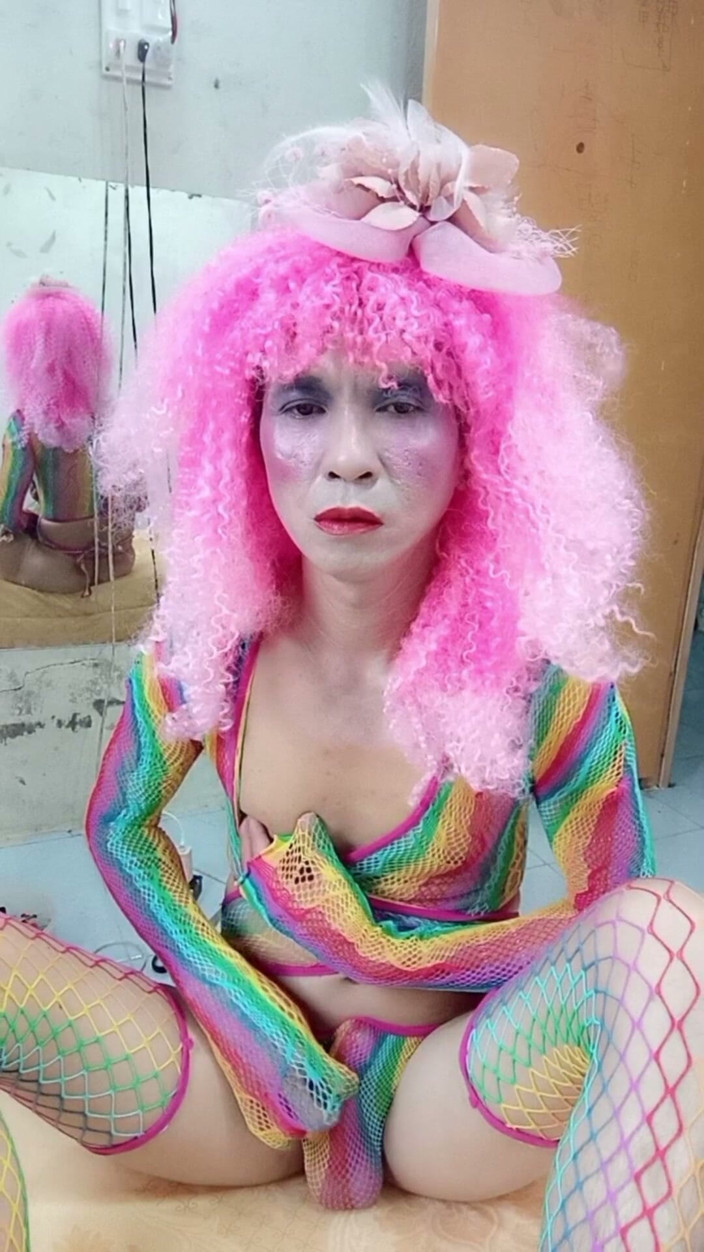 nguyen dang thien tri: สาวข้ามเพศ Le สวมเสื้อผ้าเซ็กซี่และเล่นถ้วยเย็ด