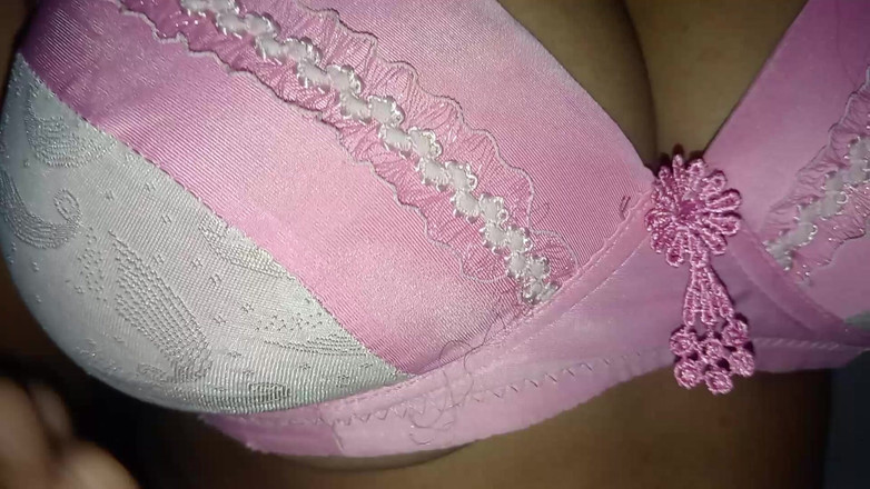 NisansalaS: Suara ibu dan ayah asia yang super hot ini didengar...