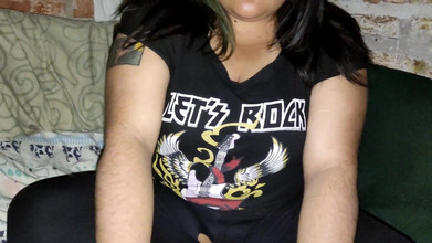 FANTASIAHARDCORESEX: Adik tiri cuba menghisap batang saya, jadi saya tidak beritahu...