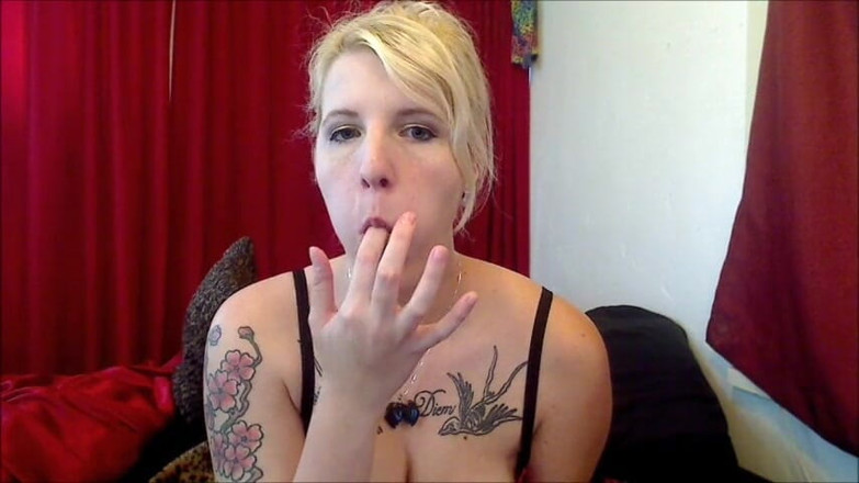 Selfgags classic: Gagging herself better than the gagged Hollywood actress from the...