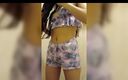 HomemadeTeenhot18: Teen18+ lembut dalam skirt mini dengan tetek yang sempurna. Ia...