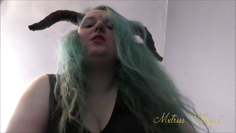 Mxtress Valleycat: Наложниця бере все