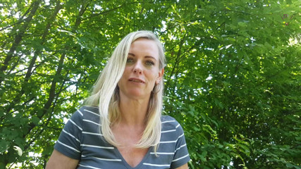 Dirty Tina: Pișare publică în Spania