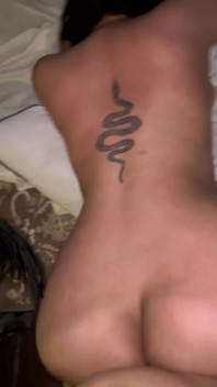 Testicule BDSM bătând tare cu gemete puternice