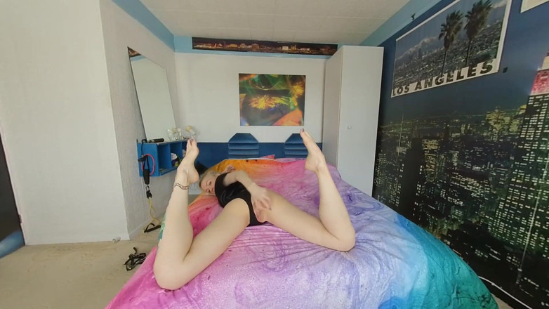 Jimmy Draws: Marina - dildo anal solo