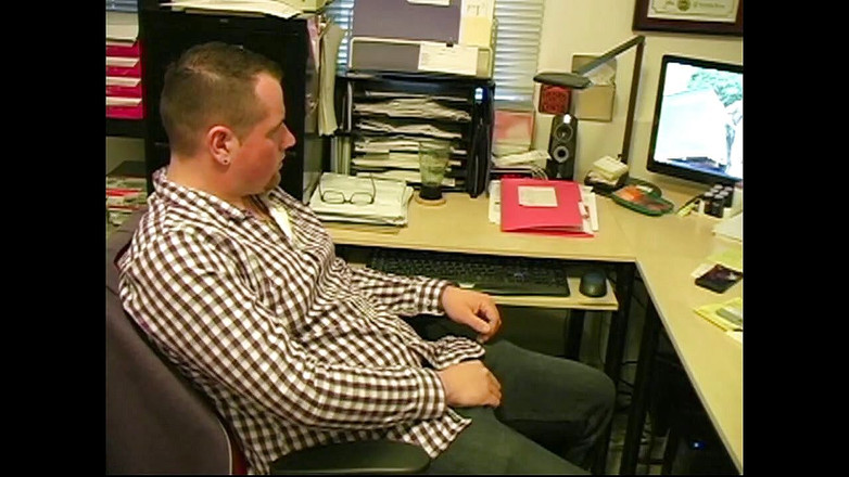 The Great Canadian Male: Jessie - První kontakt