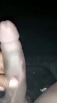 Nata4sex homealone streelde mijn grote harde pik