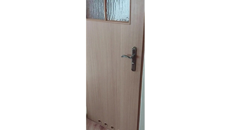 Wet Pussy Fuck: 샤워 중 자위하는 핫한 발정난 십대