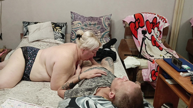 Zona901: 继母给一部分热精口交