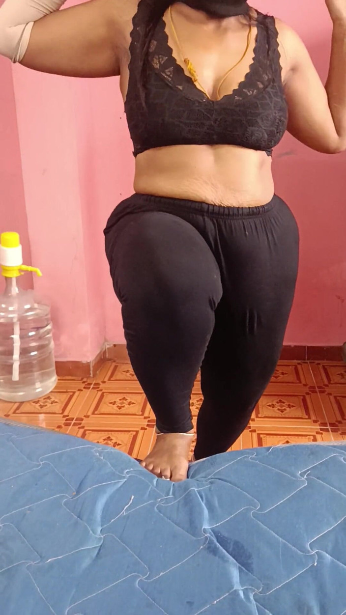 Reshmahotever: Tamil menina quente dança nua