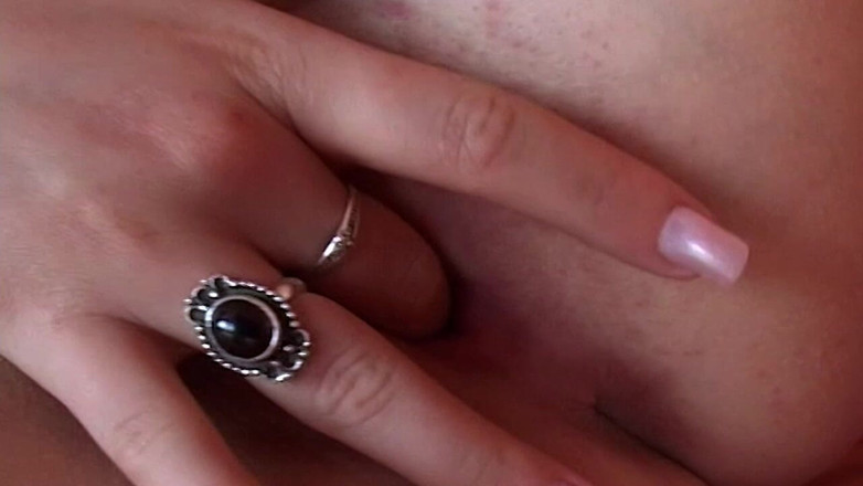 Purzel: いたずらなレズビアンガールズ・トイとフィンガー・ファック・フェスト