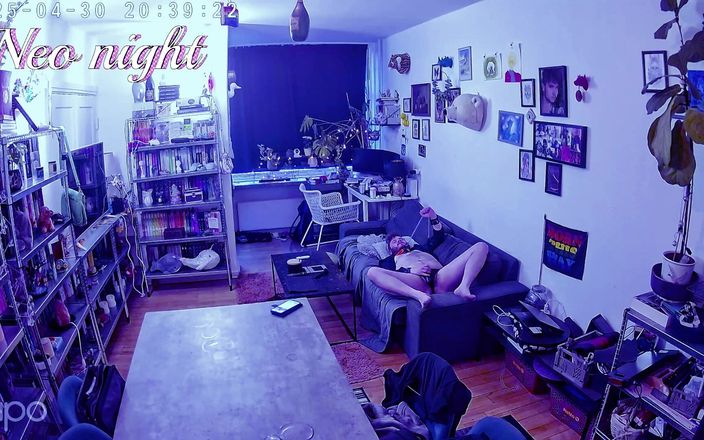 Neo Night Time: 变性人手淫