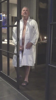 호텔 사우나에서 질싸!