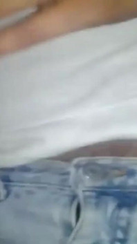 Lil Mary Adora Provar Sua Própria Buceta Parte Um/molhada