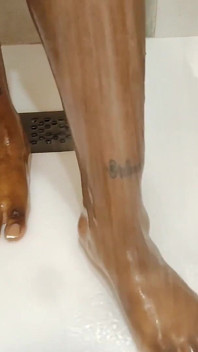 Heiße ebenholz, volle seife dusche, massage ihre dicken hintern-titten