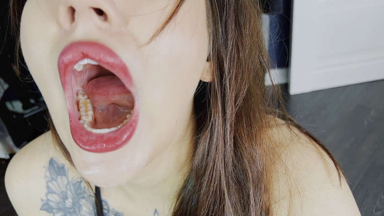 JessLux: Die riesin frisst dich