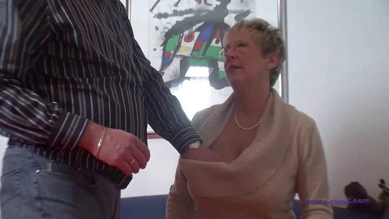 Porno Cloud: Tetek nenek