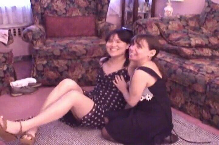 Radical Asian: Pieprzyłem azjatyckiego nastolatka z moją dojrzałą żoną