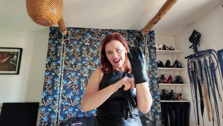 InannaJustice: Guanti di pelle provocanti