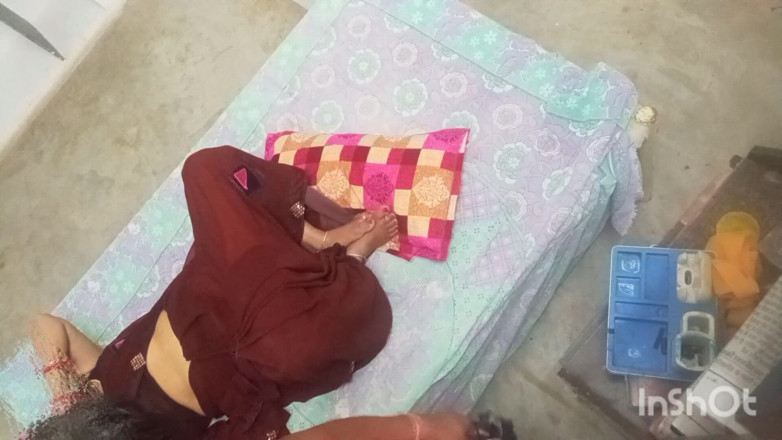 Bed: Uttar Pradesh's Sexy Bhabhi Fucked at Home