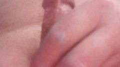 Redhairy4u: 私の小さなペニス滑空おしっこ