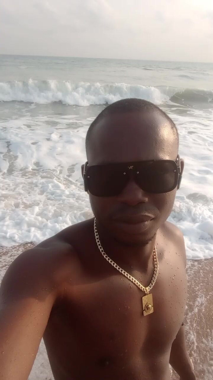 Dickass3x: Cotonou 혼자 해변에서 내 거대한 자지를 흔들며 걷기