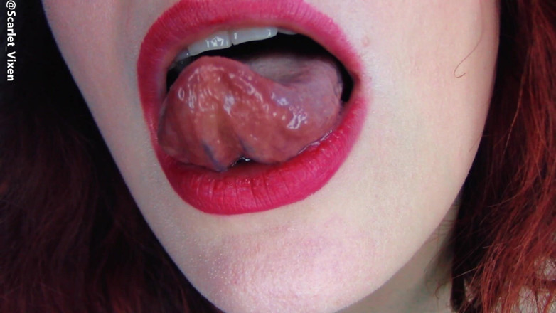 Scarlet Vixen: Alimentando sua boca e fetiche por peitos