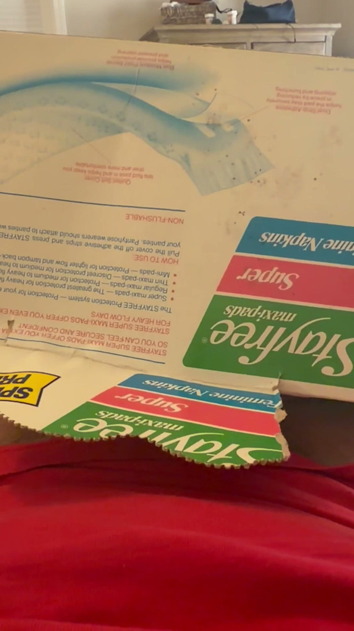 Takepad: Kotex - delgada y desenfadada follando con gran semen