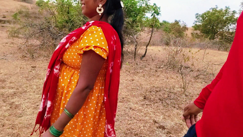 Premi pooja: Havaya girdi ve götünü sikti