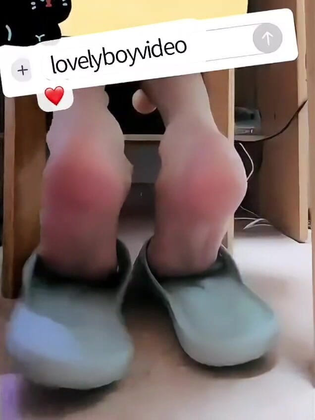 lovelyboyvideo0: Lovelyboyvideo Cute Male Feet, Boys' Soles