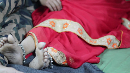 desi bhabhi videos: Foji Ne- Dullan Baru Ko Chod Diya XXX