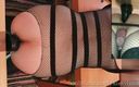 Sissy Luna CD: Travestit efeminat ejaculează pe vibrator negru cu pulă mare și neagră