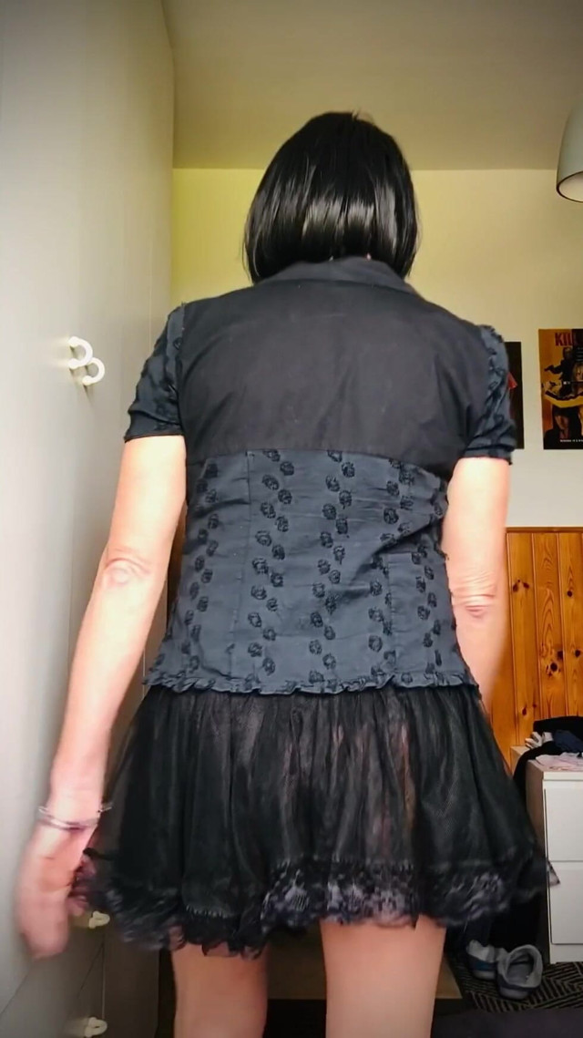 A Sissy Slut Walking (Andreina Naty) A Sissy Slut Walking (Andreina Naty)