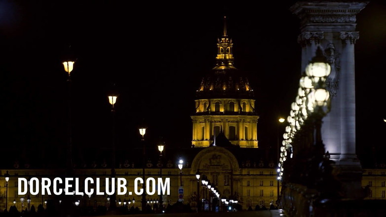 Dorcel Club: Surprise under the table at a swinger dinner