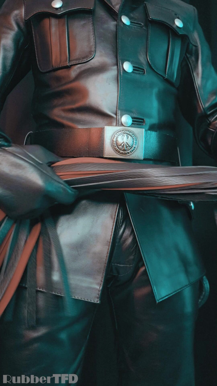 RubberTFD: VK Leather Maskter Return