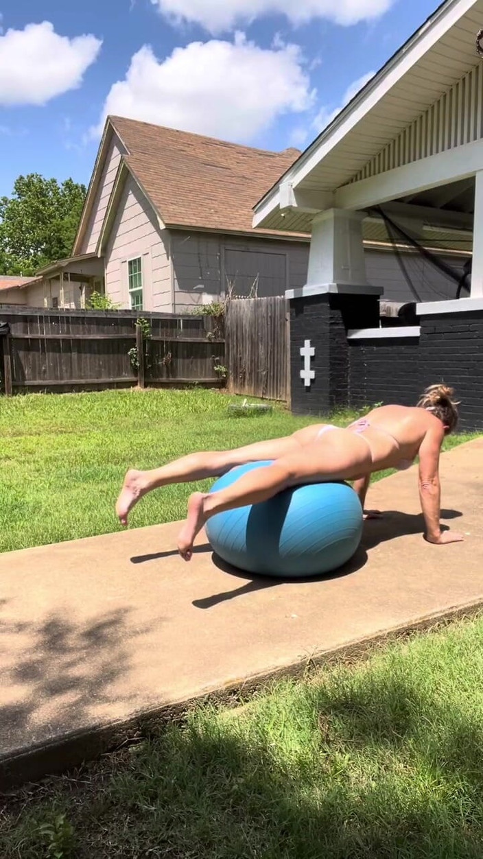G3t_50m3: Summer Ass