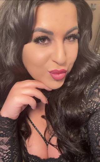 LadyAyse5: 亲吻我最好的奴隶和粉丝