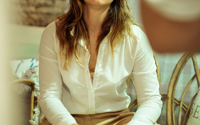 Keilafilms: Ela chegou molhada e saiu cheia de leite. A foda...