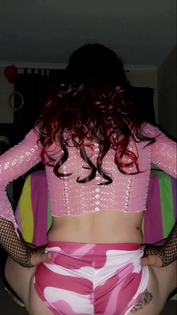 Lizzaali: Mixture playing in some sexy new gear