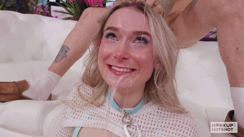 Hookup Hotshot: Blonde Babe Thea Summers Milks a Rough Dick Dry!