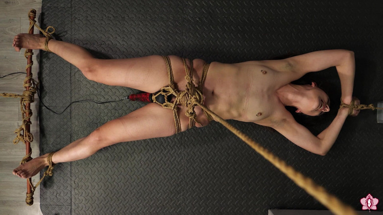 Good Giirl Mila Maeve: Mainan lupanya: hamba Mila Tali diregangkan dan Doxy Edged (1080p)