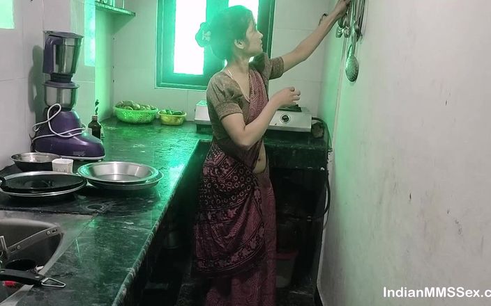 Indian pregnant wife: 印度夫妇在厨房啪啪
