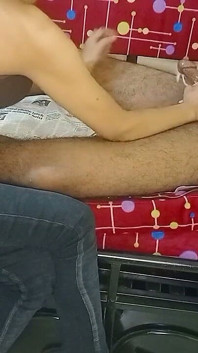 Mentre Dorme Ha Preso La Chance Mi Ha Fatto Fare Una Sega Con Oliata
