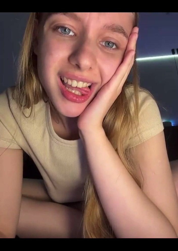 JuiceLussie: Riding the Dildo and Pussy Fucking