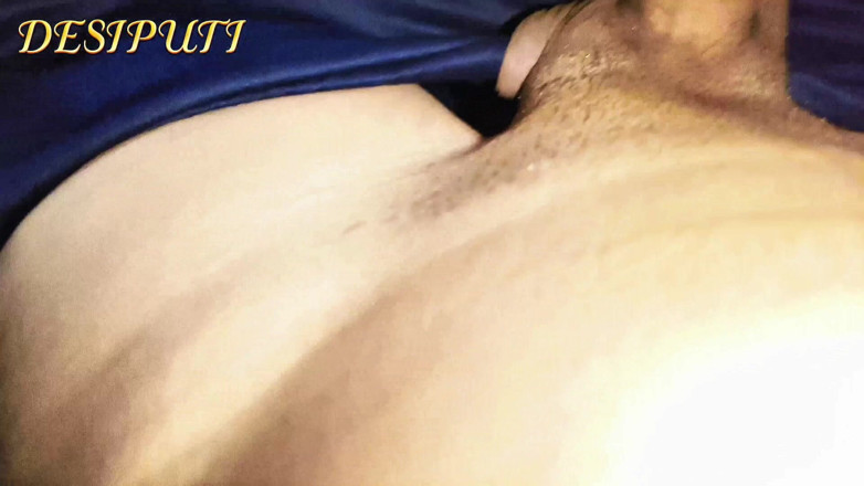 Desiputi7516: Vídeo de sexo indiano com áudio hindi
