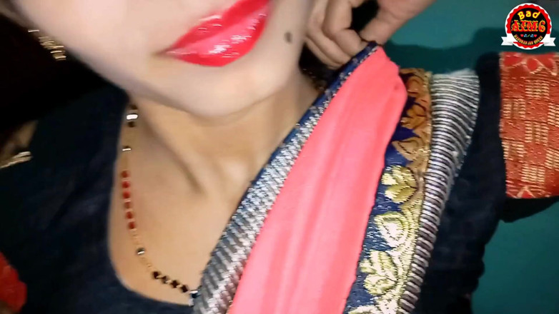 BadAim6: Badaim6 heiße indische Desi Bhabhi ko Pati Ke Chef Ne...
